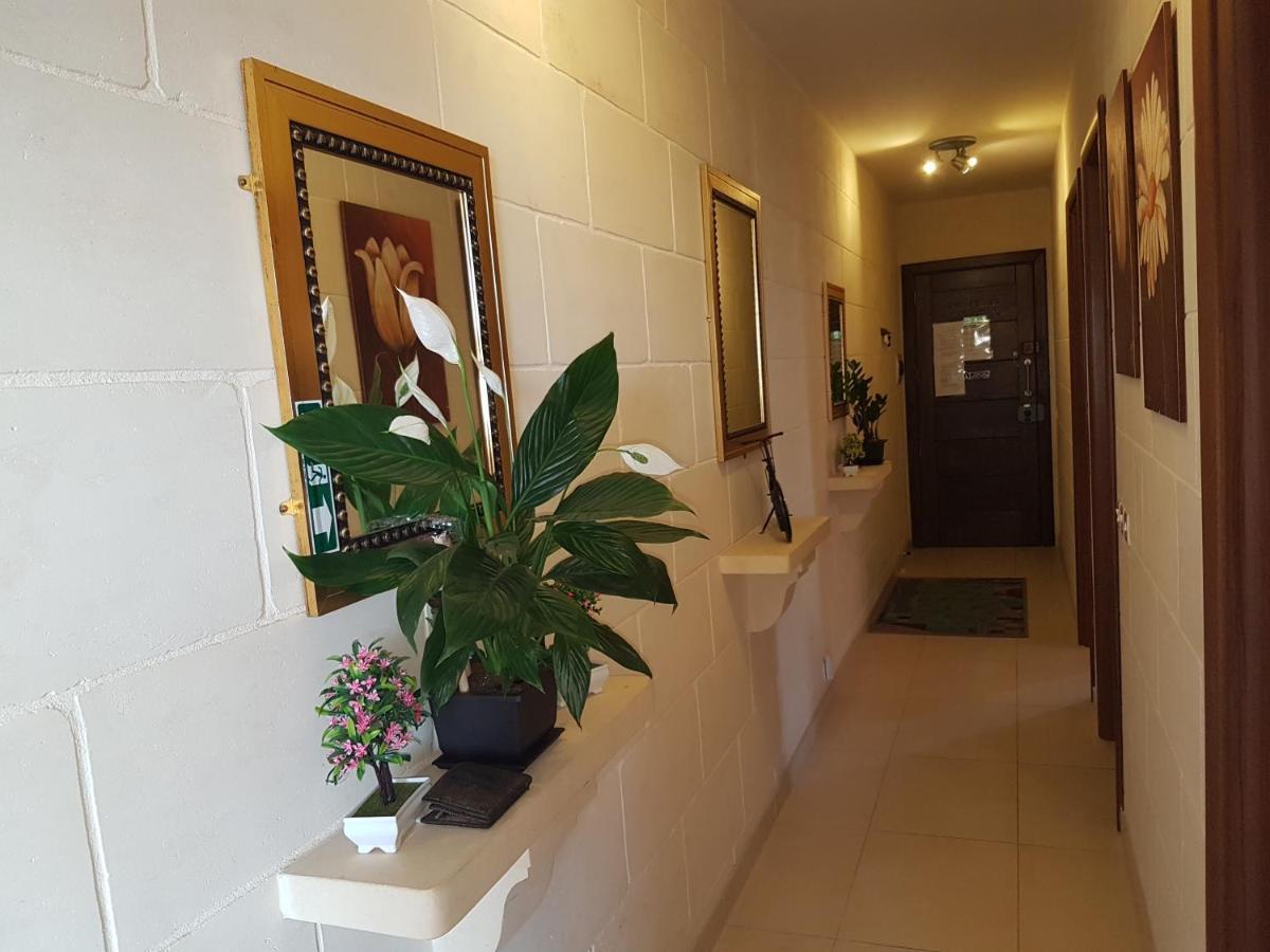 Ferienwohnung Il Bejta Penthouse Qala Exterior foto