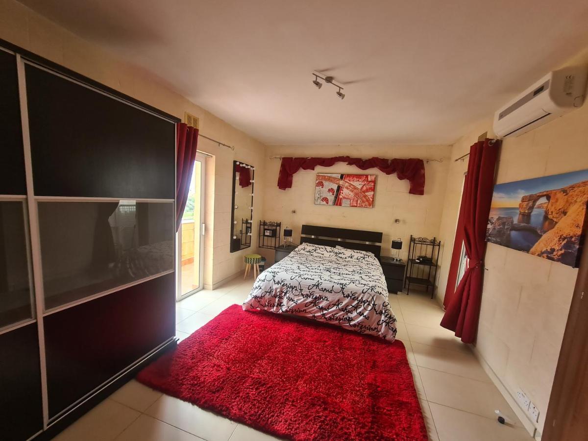 Ferienwohnung Il Bejta Penthouse Qala Exterior foto